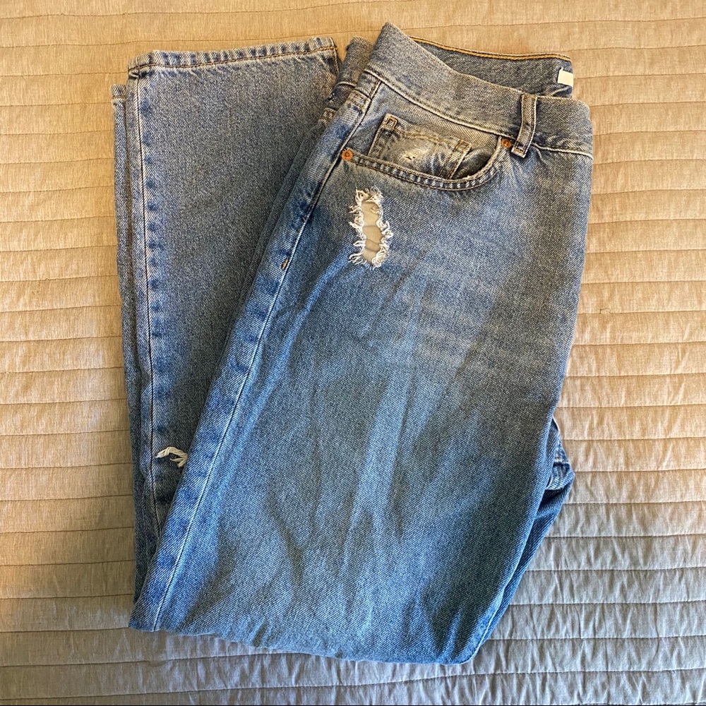 Forever 21 High Rise Ripped Jeans Light Blue